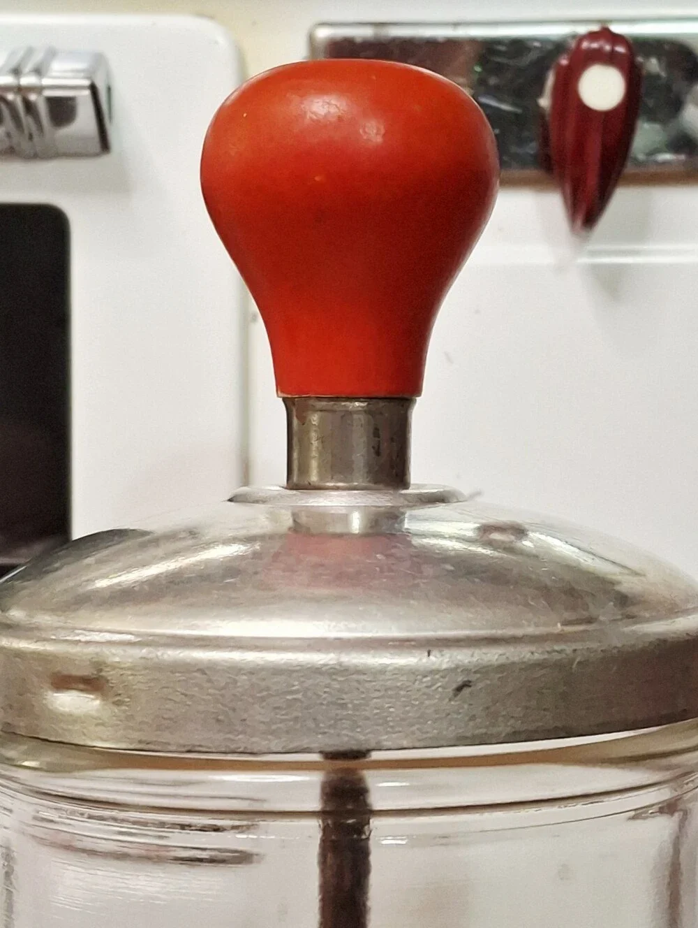 Vintage Red Hazel Atlas Ice Chipper Cocktail Mixer Kitchen Collectible USA